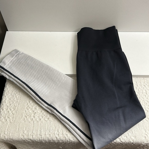 Ladies Zyia Active White‎ Black Ombré 7/8 Leggings Seamless Size L - Picture 4 of 8